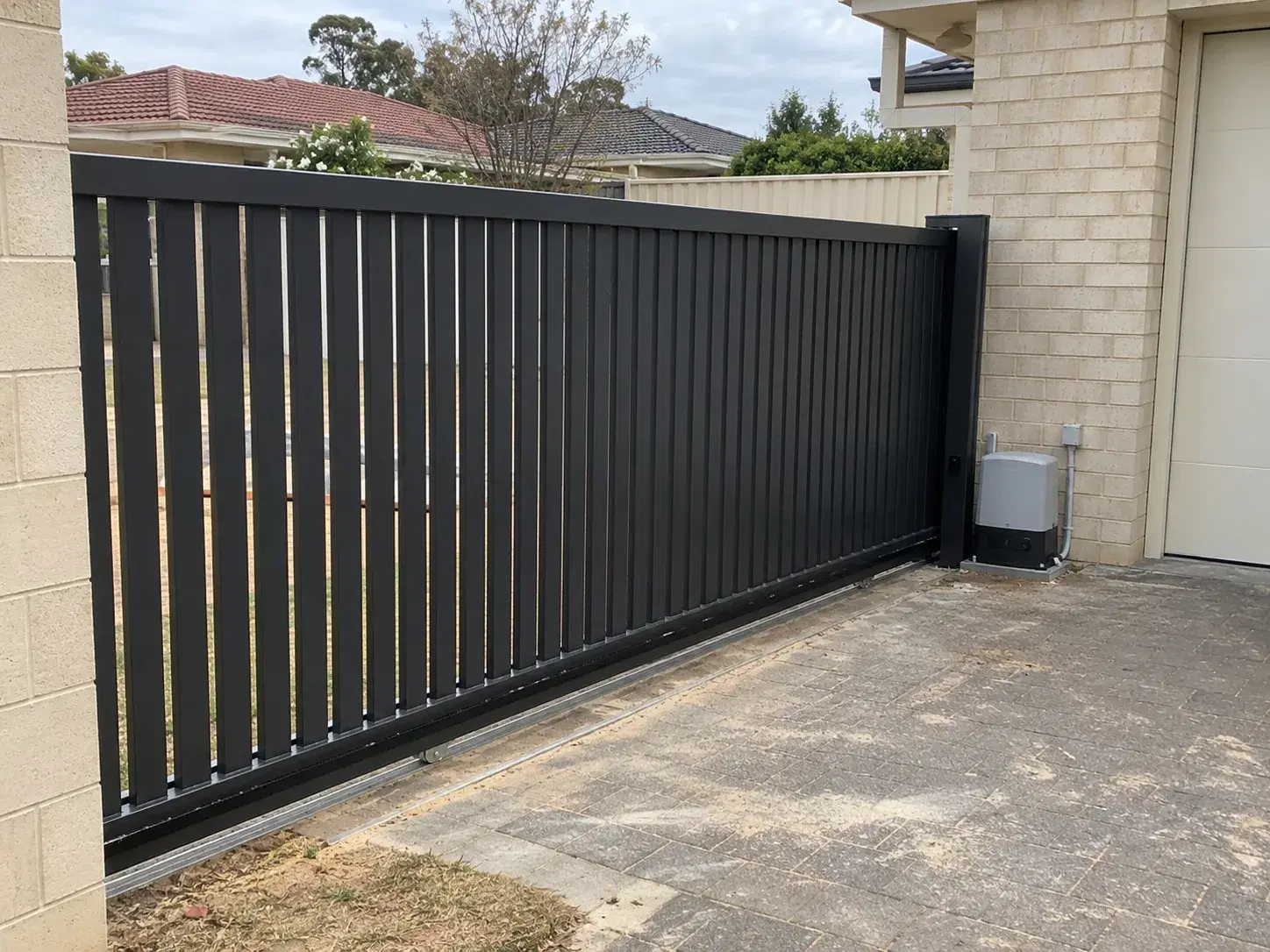 electric GATES PERTH – Supply & Install completed Perth project 1